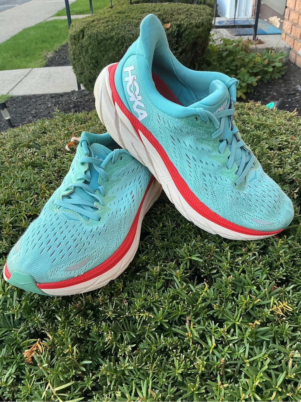HOKA One One Clifton 8 Women’s Size 9 Aquarelle Teal Coral Running Shoes EUC